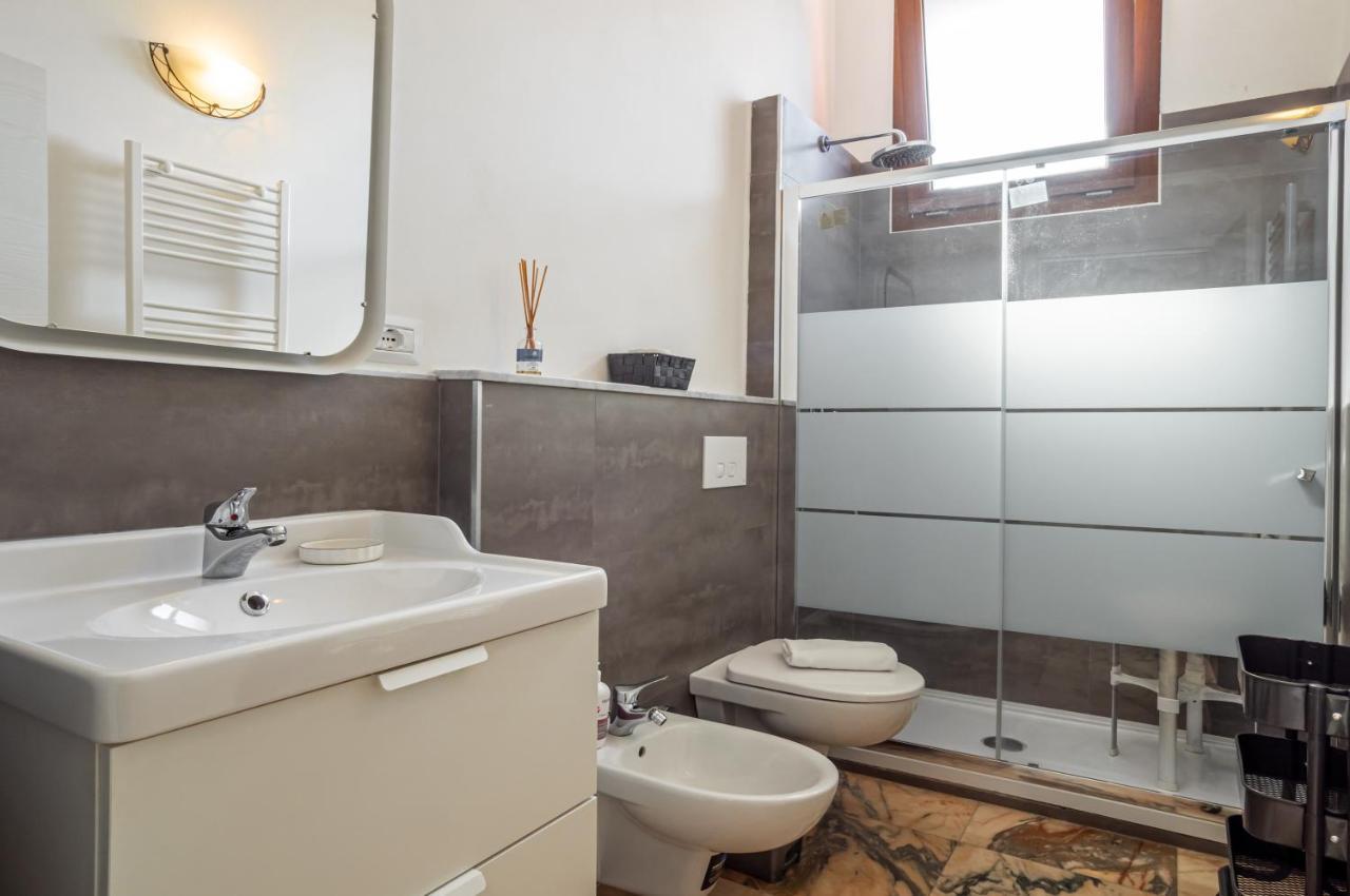 Lovely Apartment X5 W/ Terrace & Private Parking La Spezia Exterior photo